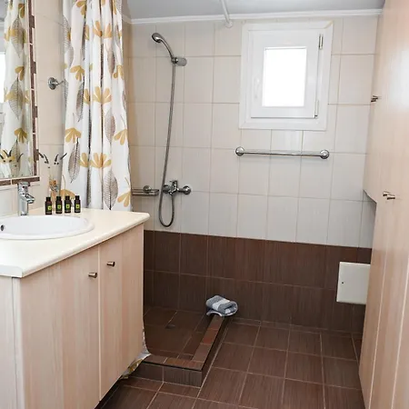 Gemilos Nest Komia