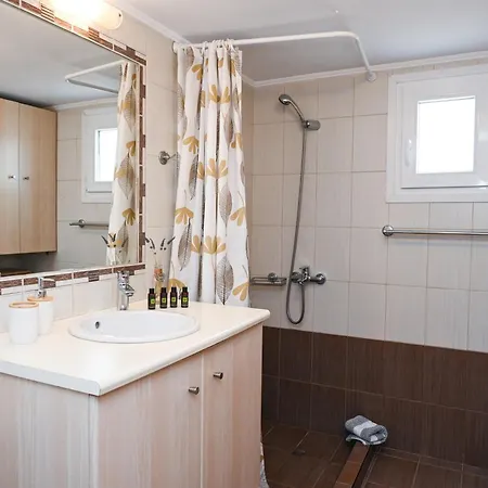 度假居 Gemilos Nest Komia