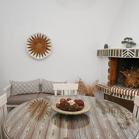 Gemilos Nest Komia