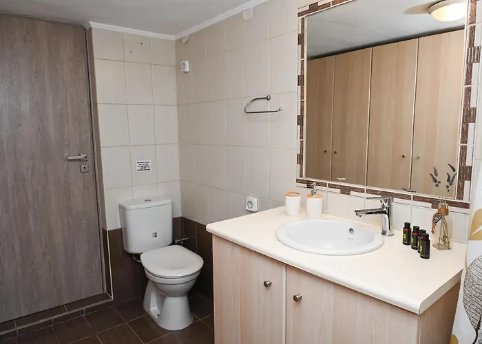 Vakantiehuis Gemilos Nest Komia